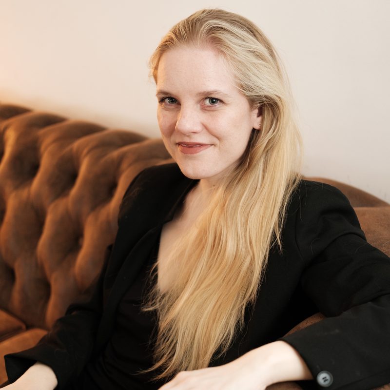 Portrait_Farbe_Sarah RABL